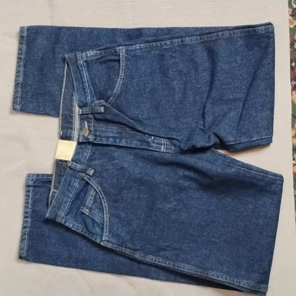 Wranglers Straight Leg Blue Jeans NWT 31)32